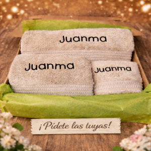 TOALLAS CON NOMBRE GRABADO