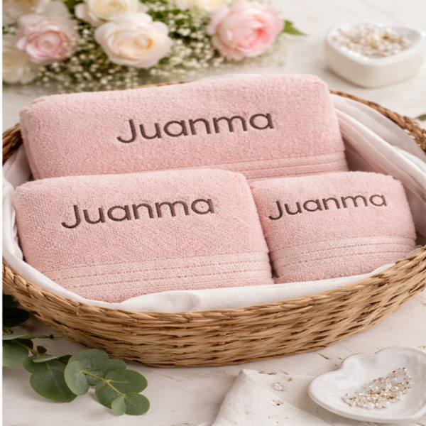 TOALLAS CON NOMBRE GRABADO